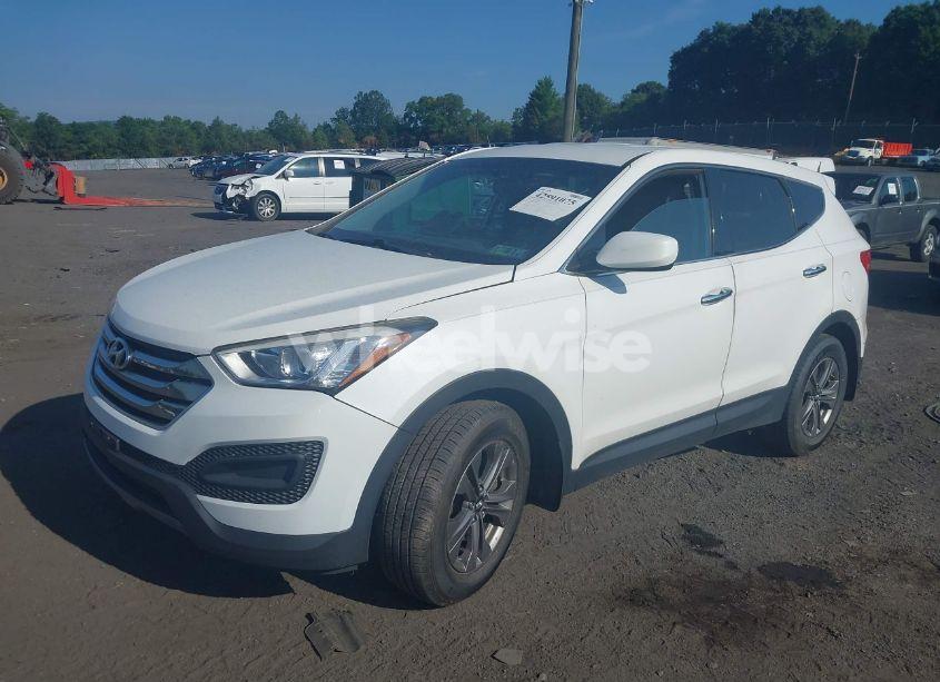 Photo 2 of 2015 Hyundai Santa FE SPORT 2.4L (VIN 5XYZTDLBXFG256541)