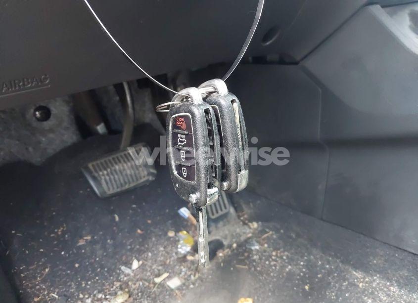 Photo 11 of 2017 Hyundai Santa FE SPORT 2.4L (VIN 5XYZTDLBXHG441644)