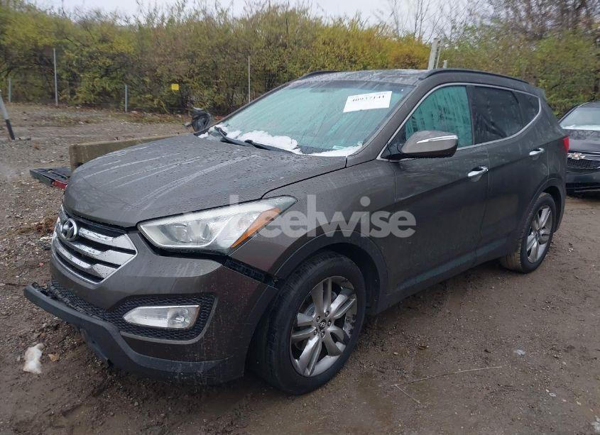 Photo 2 of 2013 Hyundai Santa FE SPORT 2.0T (VIN 5XYZU3LA3DG045662)