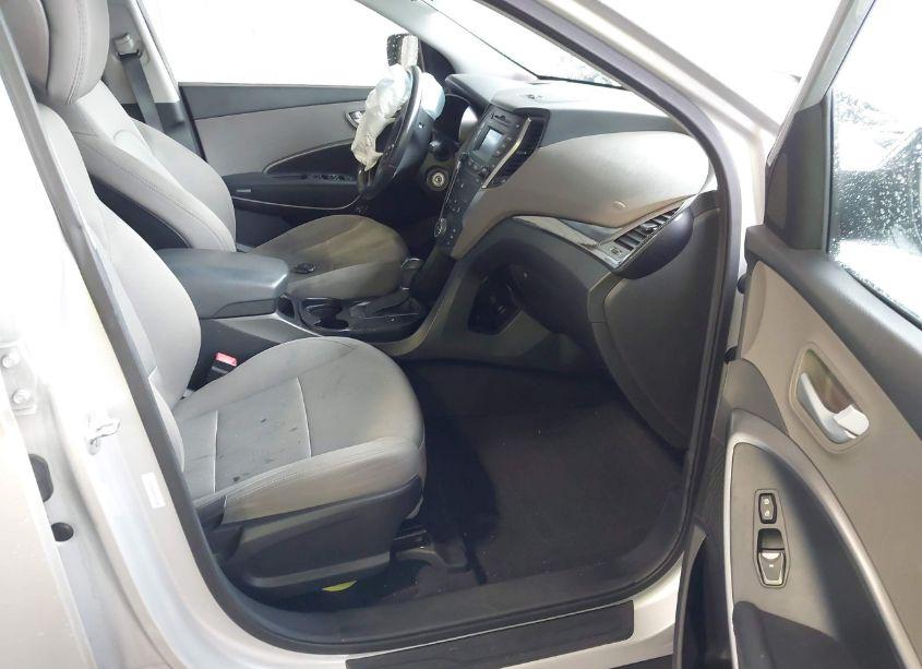 Photo 5 of 2014 Hyundai Santa FE SPORT 2.4L (VIN 5XYZU3LB0EG191530)
