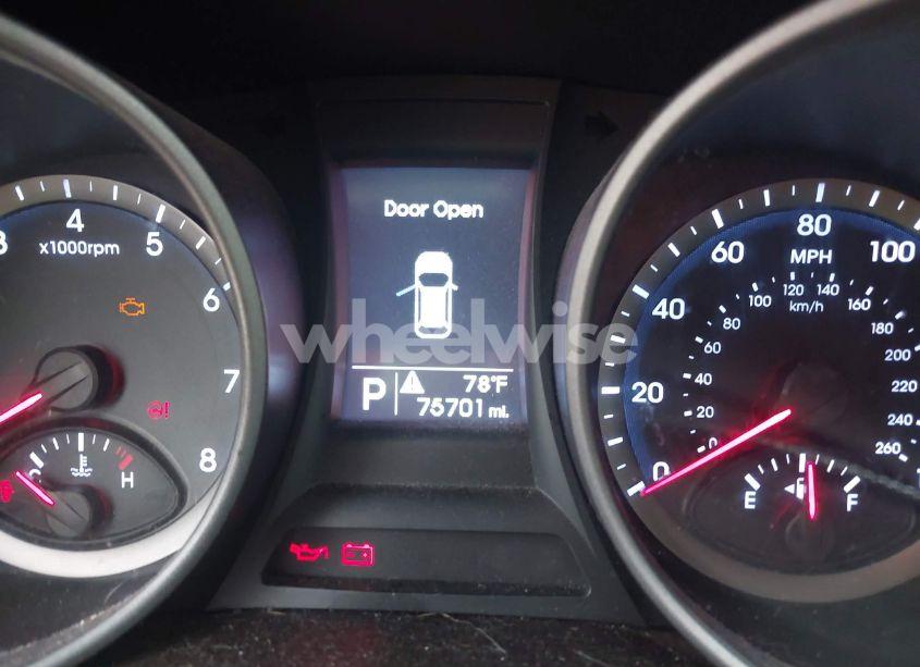 Photo 16 of 2016 Hyundai Santa FE SPORT 2.4L (VIN 5XYZU3LB0GG345673)