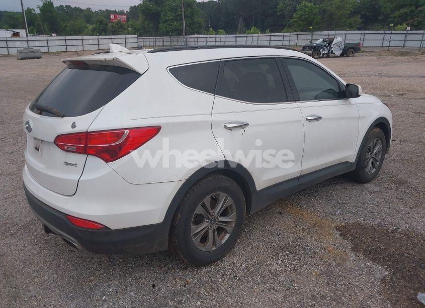 Photo 4 of 2016 Hyundai Santa FE SPORT 2.4L (VIN 5XYZU3LB0GG345673)