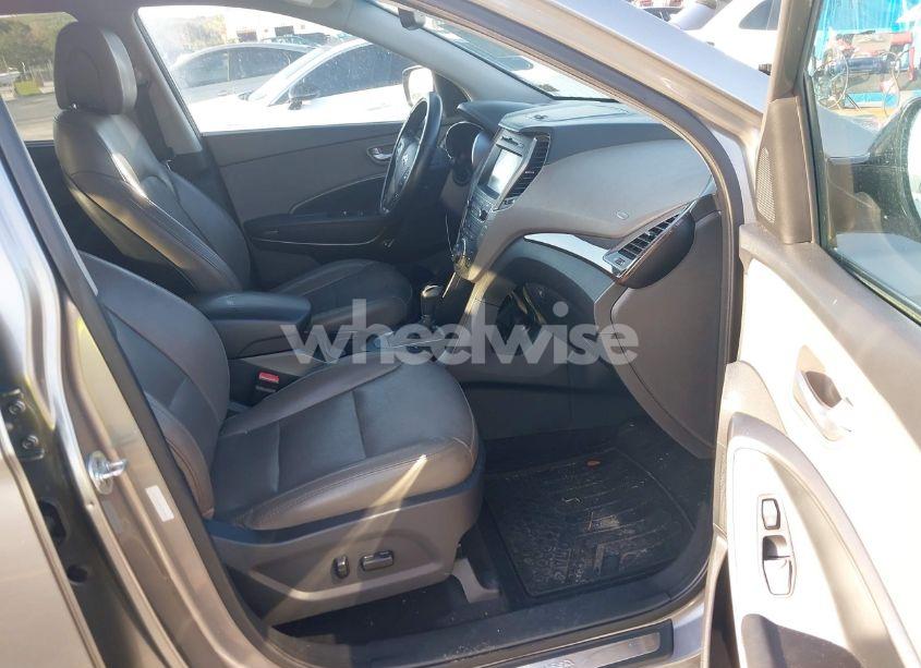 Photo 5 of 2017 Hyundai Santa FE SPORT 2.4L (VIN 5XYZU3LB0HG420910)