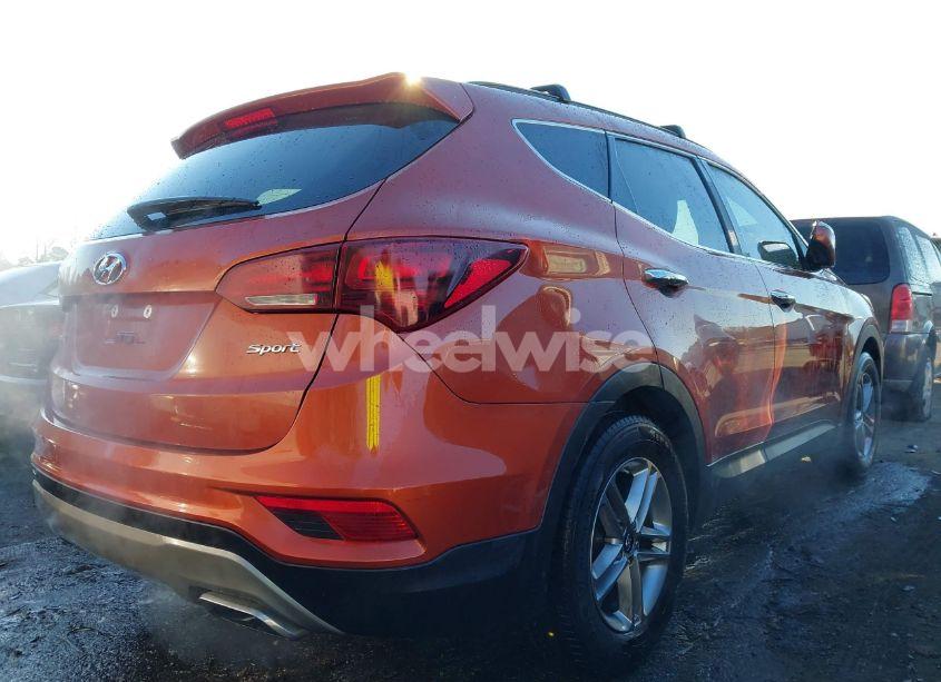 Photo 4 of 2018 Hyundai Santa FE SPORT 2.4L (VIN 5XYZU3LB0JG510242)