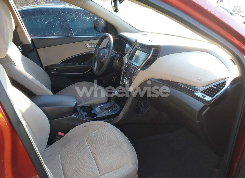 Photo 5 of 2018 Hyundai Santa FE SPORT 2.4L (VIN 5XYZU3LB0JG510242)