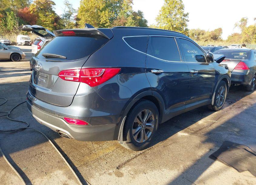 Photo 4 of 2015 Hyundai Santa FE SPORT 2.4L (VIN 5XYZU3LB1FG236363)