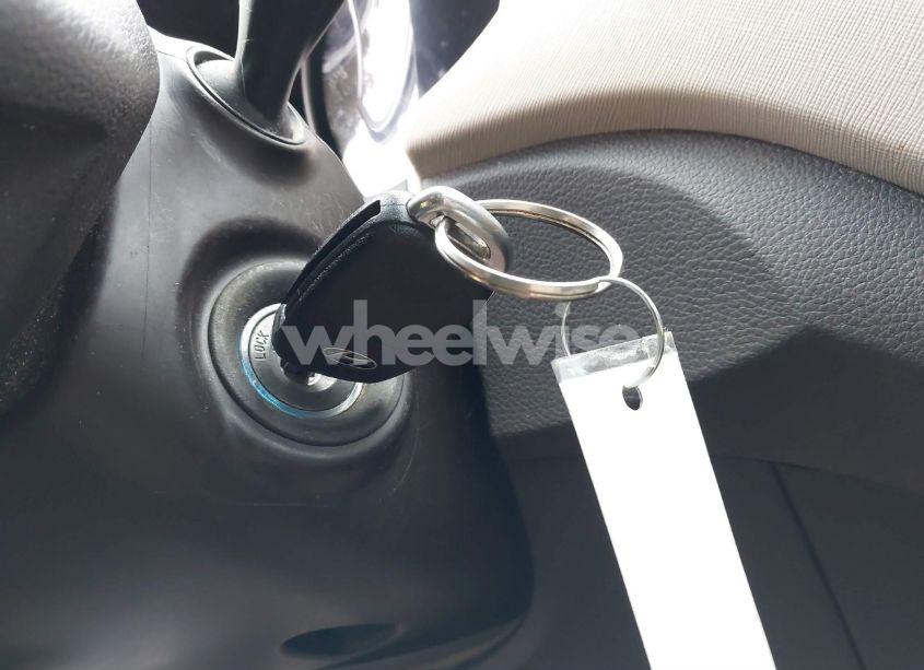 Photo 11 of 2017 Hyundai Santa FE SPORT 2.4L (VIN 5XYZU3LB1HG386282)