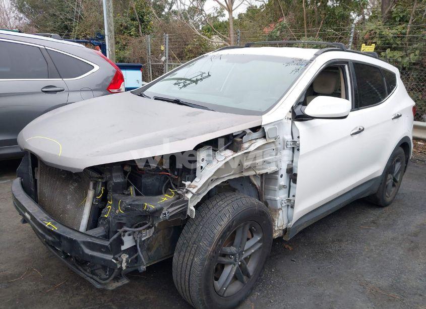 Photo 2 of 2017 Hyundai Santa FE SPORT 2.4L (VIN 5XYZU3LB1HG386282)