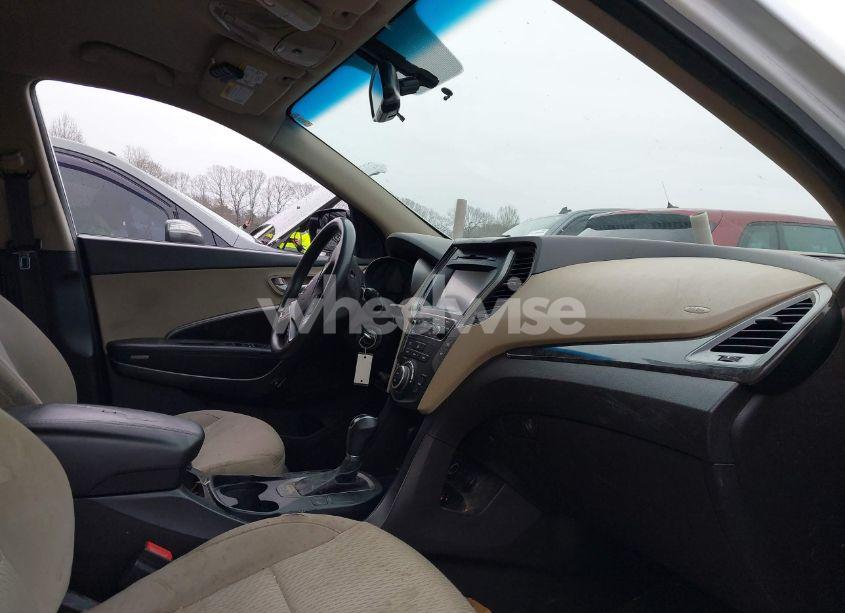 Photo 5 of 2017 Hyundai Santa FE SPORT 2.4L (VIN 5XYZU3LB1HG386282)