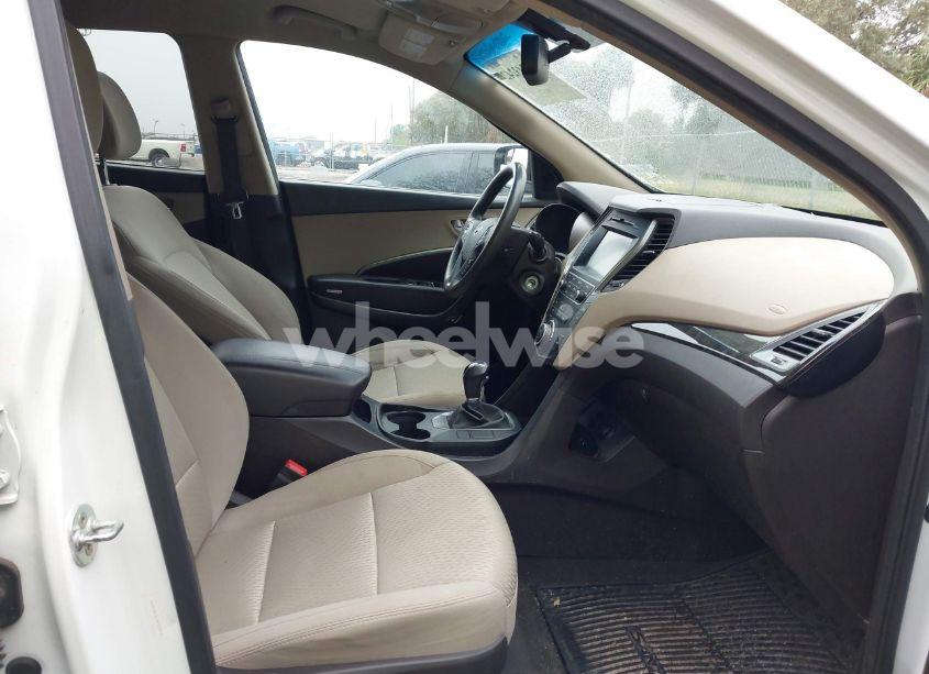 Photo 5 of 2017 Hyundai Santa FE SPORT 2.4L (VIN 5XYZU3LB1HG430832)