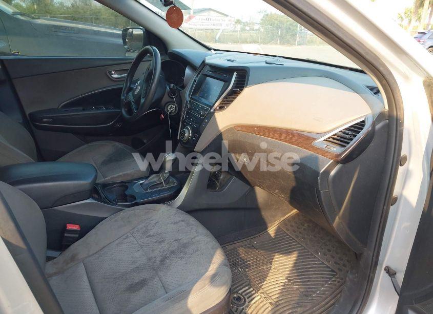 Photo 5 of 2017 Hyundai Santa FE SPORT 2.4L (VIN 5XYZU3LB1HG499469)