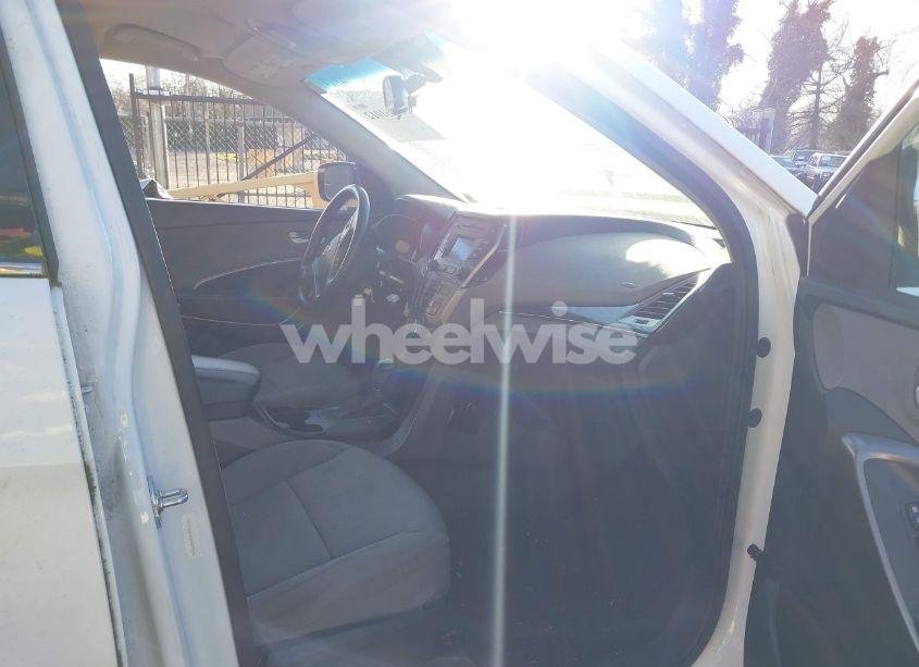 Photo 5 of 2014 Hyundai Santa FE SPORT 2.4L (VIN 5XYZU3LB2EG229064)