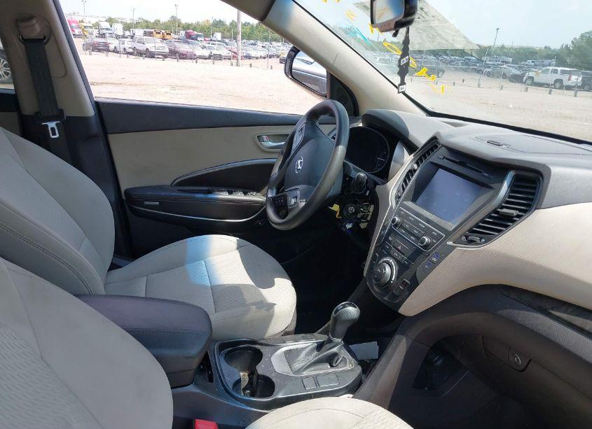 Photo 5 of 2017 Hyundai Santa FE SPORT 2.4L (VIN 5XYZU3LB2HG424697)