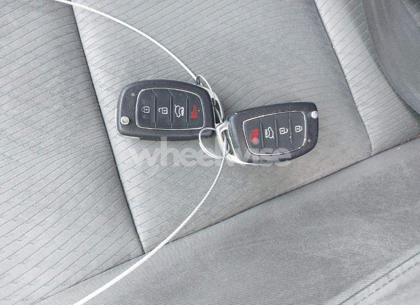 Photo 11 of 2014 Hyundai Santa FE SPORT 2.4L (VIN 5XYZU3LB3EG193952)