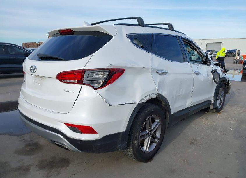 Photo 4 of 2017 Hyundai Santa FE SPORT 2.4L (VIN 5XYZU3LB3HG451956)