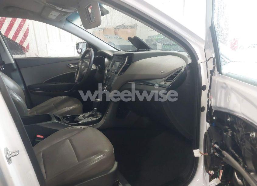 Photo 5 of 2014 Hyundai Santa FE SPORT 2.4L (VIN 5XYZU3LB4EG150267)