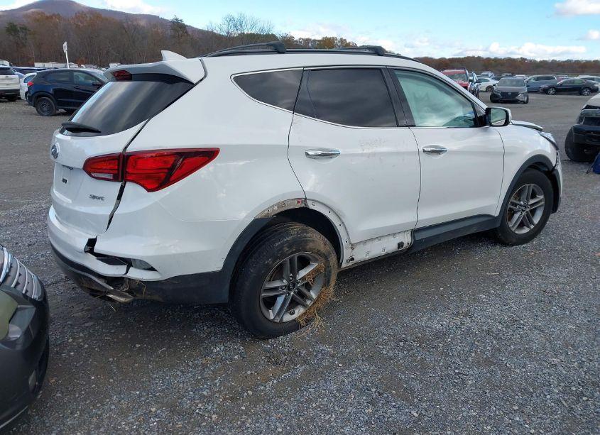 Photo 4 of 2017 Hyundai Santa FE SPORT 2.4L (VIN 5XYZU3LB4HG402815)