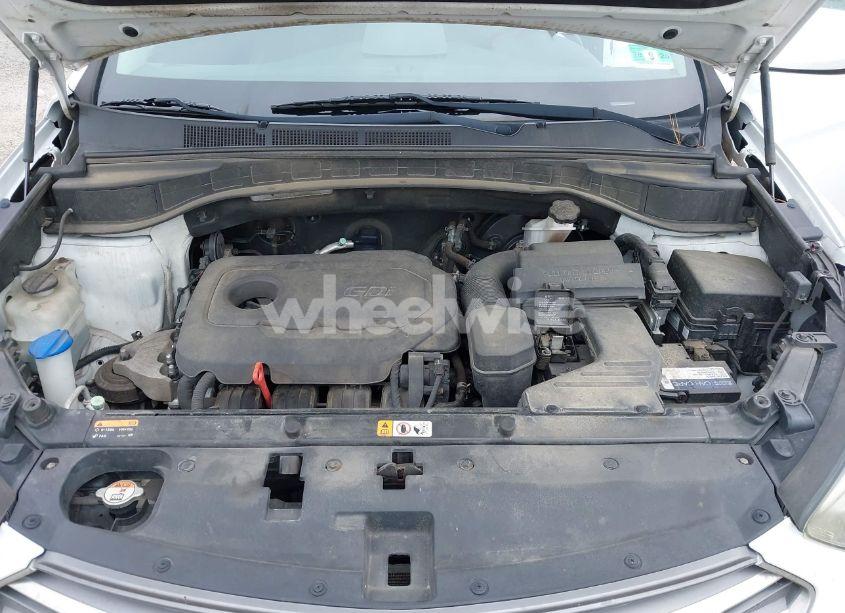 Photo 10 of 2017 Hyundai Santa FE SPORT 2.4L (VIN 5XYZU3LB4HG444370)