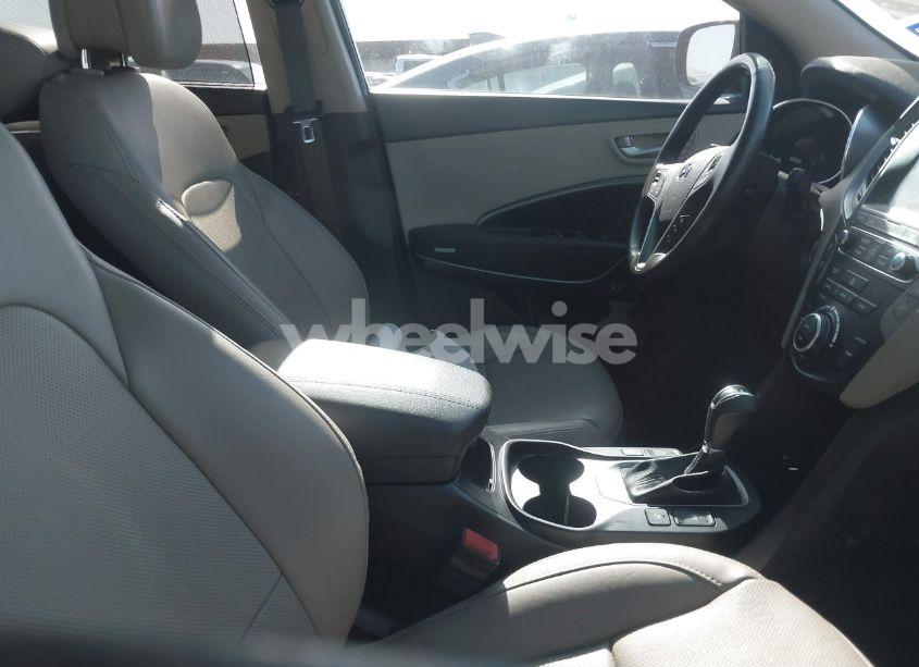 Photo 5 of 2017 Hyundai Santa FE SPORT 2.4L (VIN 5XYZU3LB4HG462240)