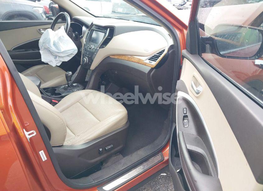 Photo 5 of 2014 Hyundai Santa FE SPORT 2.4L (VIN 5XYZU3LB5EG165652)