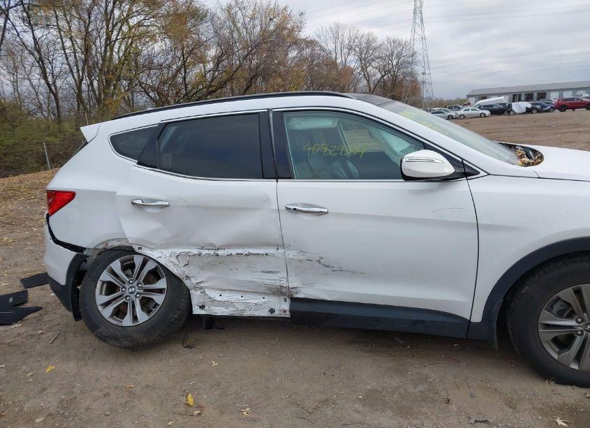 Photo 13 of 2014 Hyundai Santa FE SPORT 2.4L (VIN 5XYZU3LB5EG225705)