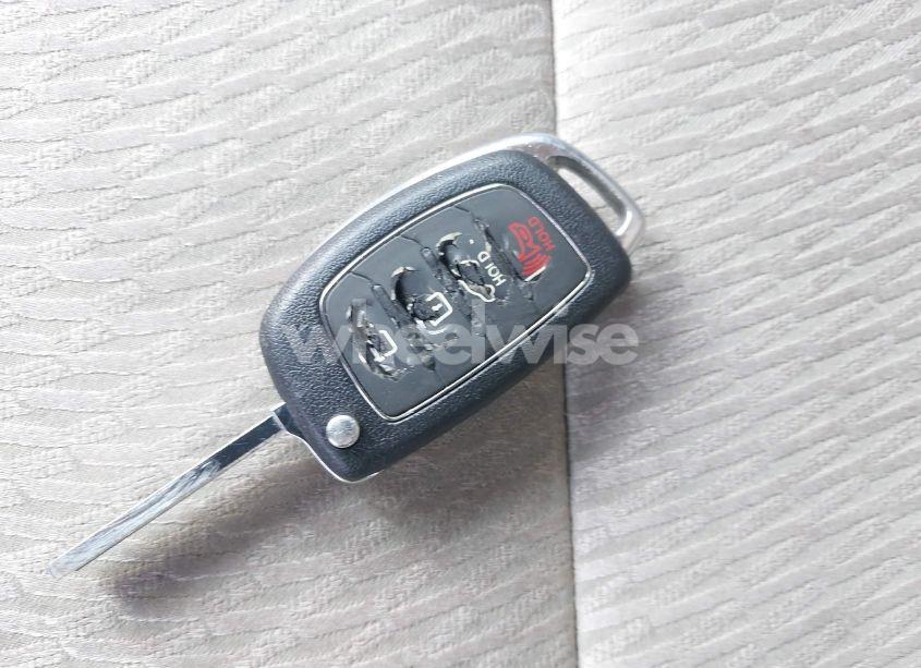 Photo 11 of 2015 Hyundai Santa FE SPORT 2.4L (VIN 5XYZU3LB5FG294086)