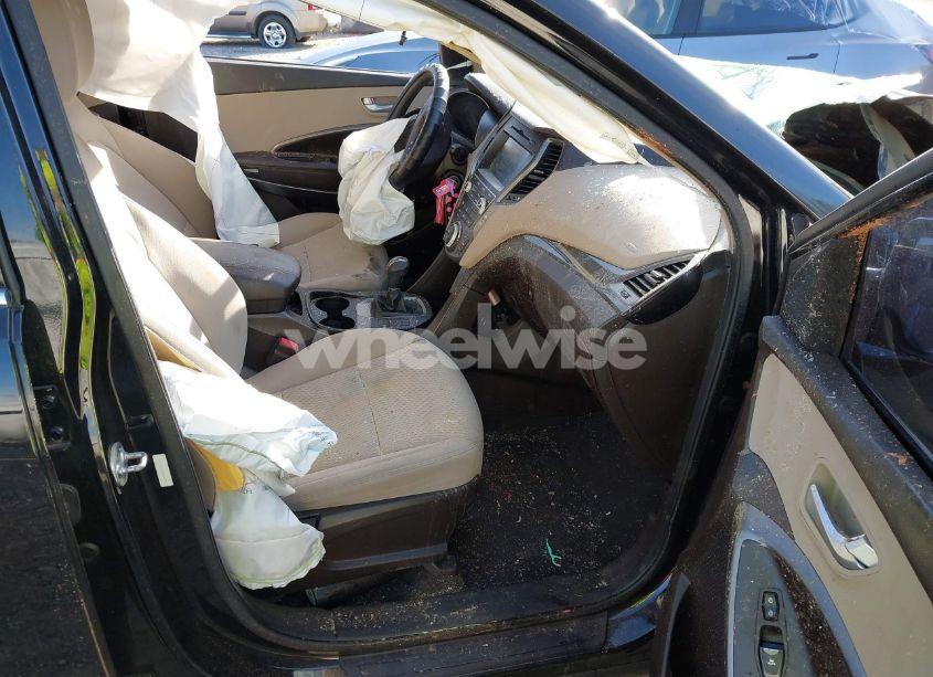 Photo 5 of 2017 Hyundai Santa FE SPORT 2.4L (VIN 5XYZU3LB5HG429716)