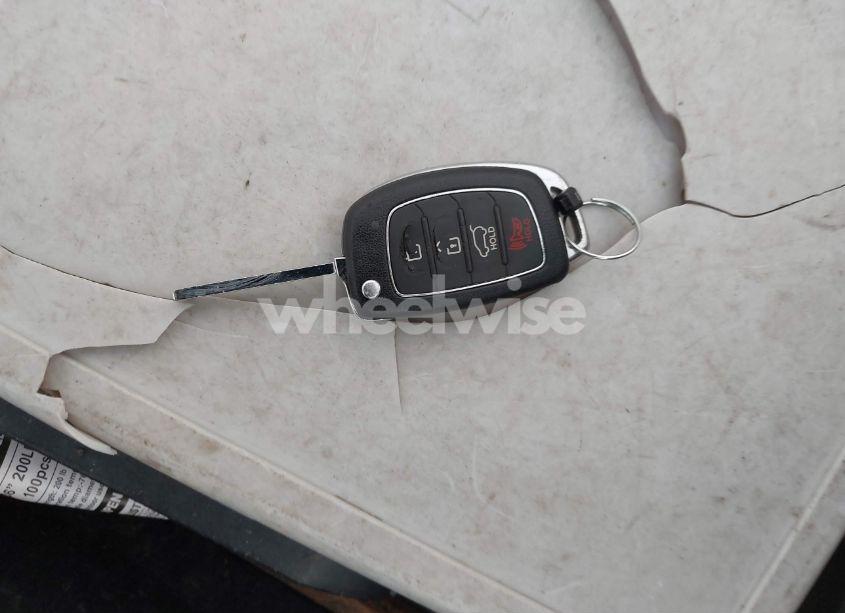 Photo 11 of 2014 Hyundai Santa FE SPORT 2.4L (VIN 5XYZU3LB6EG215944)