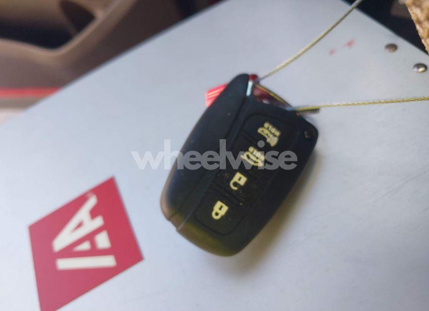 Photo 11 of 2018 Hyundai Santa FE SPORT 2.4L (VIN 5XYZU3LB6JG545979)