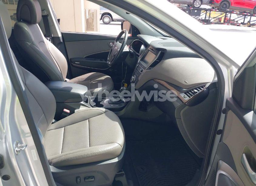 Photo 5 of 2017 Hyundai Santa FE SPORT 2.4L (VIN 5XYZU3LB7HG425313)