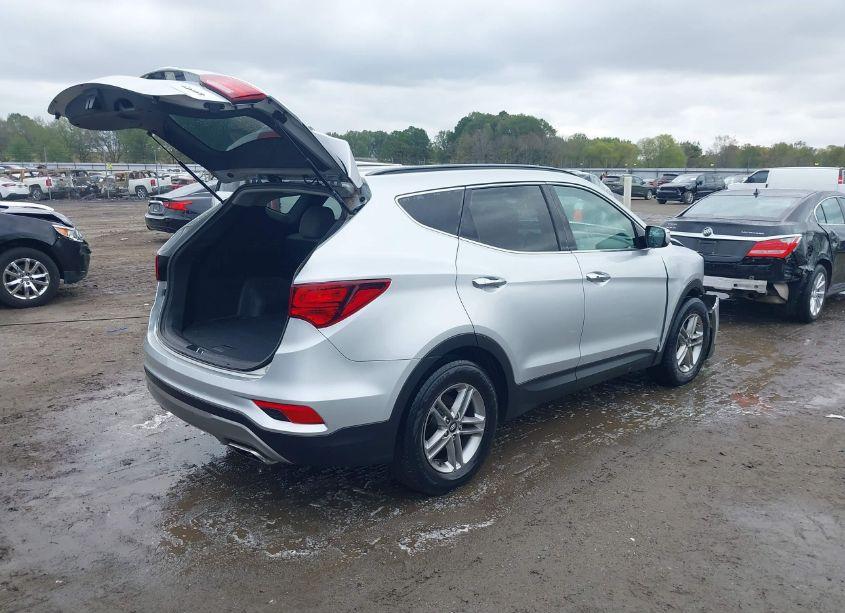 Photo 4 of 2018 Hyundai Santa FE SPORT 2.4L (VIN 5XYZU3LB7JG524719)