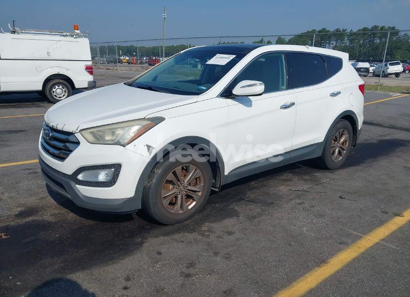 Photo 2 of 2013 Hyundai Santa FE SPORT (VIN 5XYZU3LB8DG087379)