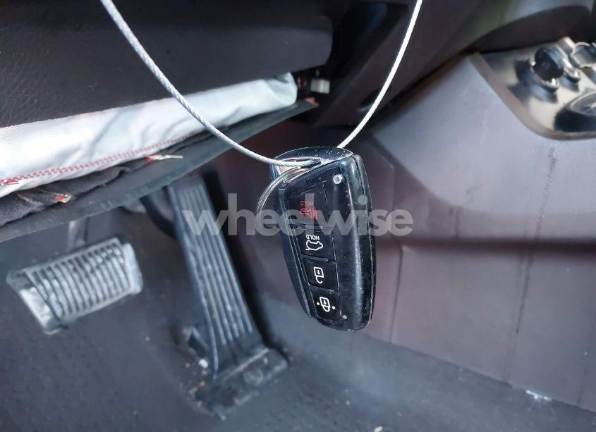 Photo 11 of 2013 Hyundai Santa FE SPORT (VIN 5XYZU3LB8DG105623)