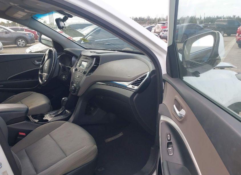 Photo 5 of 2014 Hyundai Santa FE SPORT 2.4L (VIN 5XYZU3LB8EG196622)