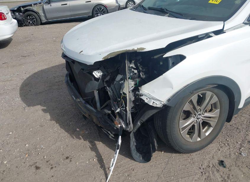 Photo 6 of 2014 Hyundai Santa FE SPORT 2.4L (VIN 5XYZU3LB8EG196622)