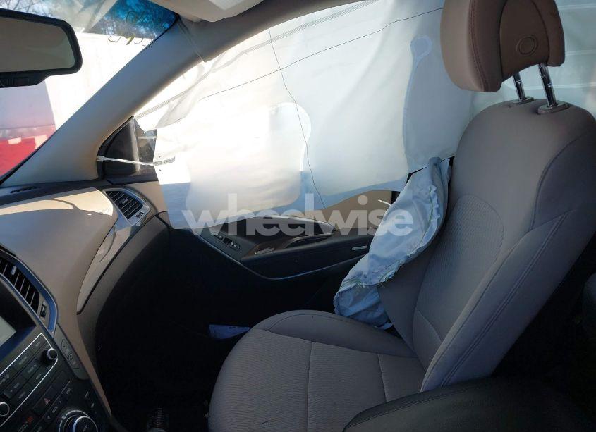 Photo 5 of 2017 Hyundai Santa FE SPORT 2.4L (VIN 5XYZU3LB8HG447224)