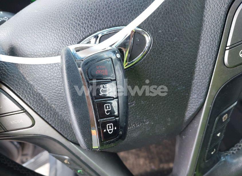 Photo 11 of 2013 Hyundai Santa FE SPORT (VIN 5XYZU3LB9DG087715)