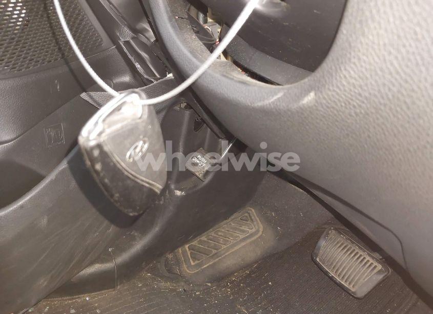 Photo 11 of 2015 Hyundai Santa FE SPORT 2.4L (VIN 5XYZU3LB9FG289599)