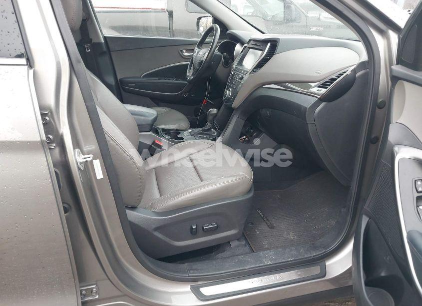 Photo 5 of 2017 Hyundai Santa FE SPORT 2.4L (VIN 5XYZU3LB9HG395831)