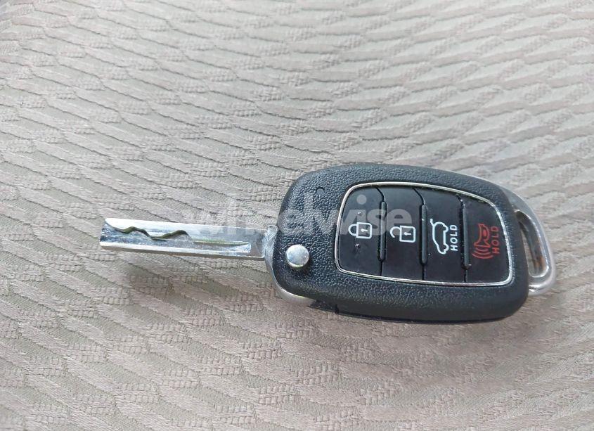 Photo 11 of 2017 Hyundai Santa FE SPORT 2.4L (VIN 5XYZU3LB9HG415673)