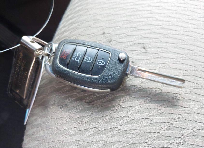 Photo 11 of 2017 Hyundai Santa FE SPORT 2.4L (VIN 5XYZU3LB9HG469572)