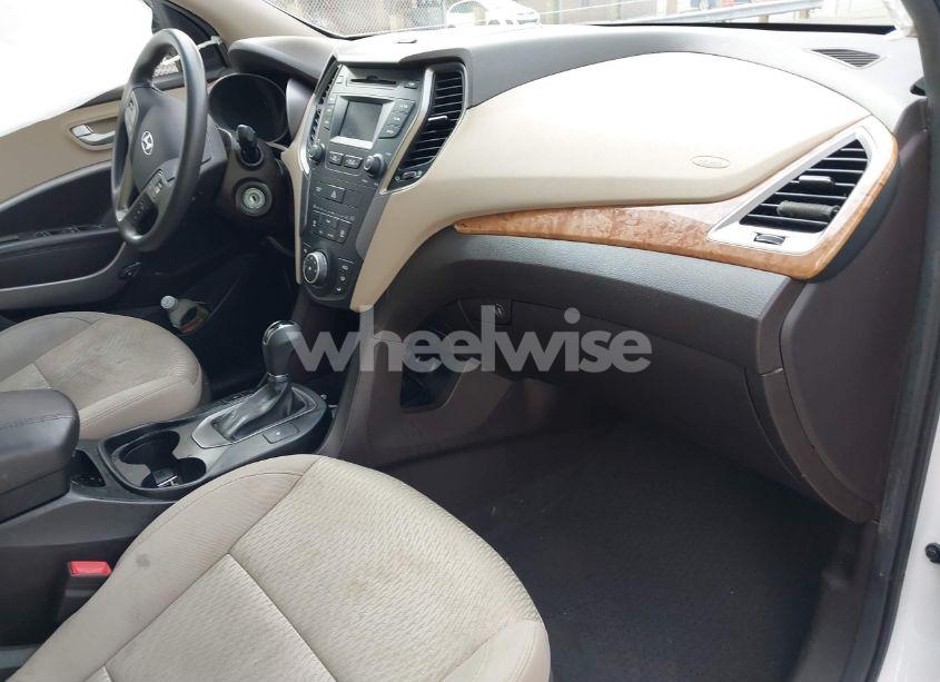 Photo 5 of 2015 Hyundai Santa FE SPORT 2.4L (VIN 5XYZU3LBXFG284752)