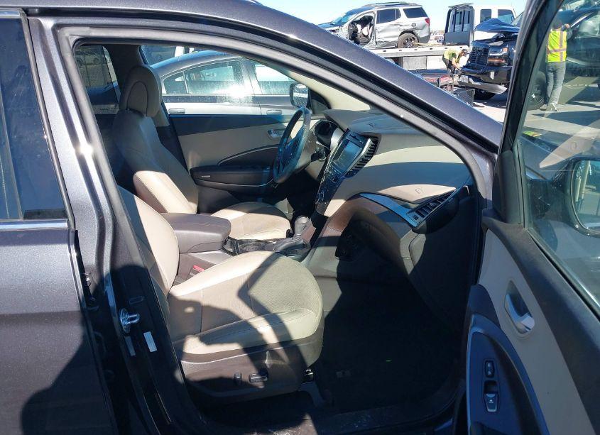 Photo 5 of 2017 Hyundai Santa FE SPORT 2.4L (VIN 5XYZU3LBXHG497610)