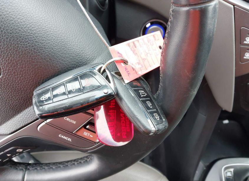 Photo 11 of 2017 Hyundai Santa FE SPORT 2.0T (VIN 5XYZUDLA0HG465889)