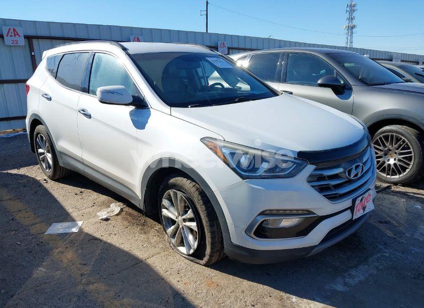 2018 Hyundai Santa FE SPORT 2.0T (VIN 5XYZUDLA0JG566016) main photo