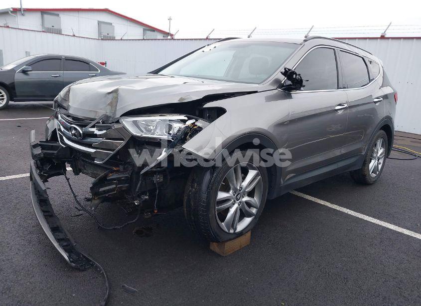 Photo 2 of 2013 Hyundai Santa FE SPORT 2.0T (VIN 5XYZUDLA2DG045819)