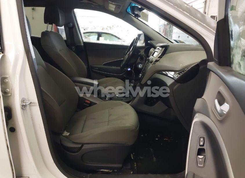 Photo 5 of 2013 Hyundai Santa FE SPORT (VIN 5XYZUDLB0DG010835)