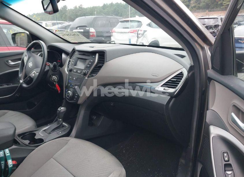 Photo 5 of 2014 Hyundai Santa FE SPORT 2.4L (VIN 5XYZUDLB1EG168733)