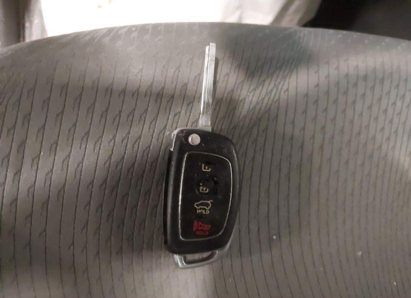 Photo 11 of 2016 Hyundai Santa FE SPORT 2.4L (VIN 5XYZUDLB1GG316351)