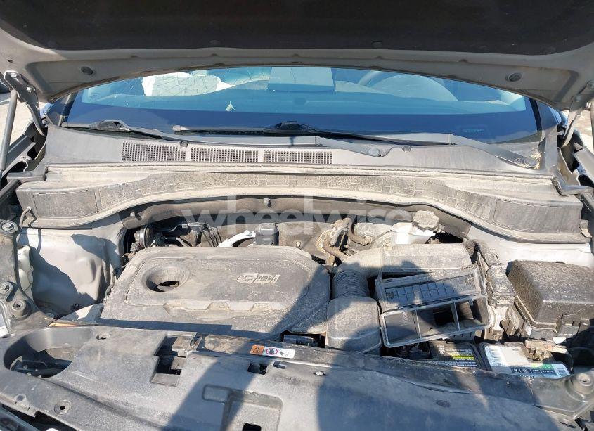 Photo 10 of 2017 Hyundai Santa FE SPORT 2.4L (VIN 5XYZUDLB1HG426673)